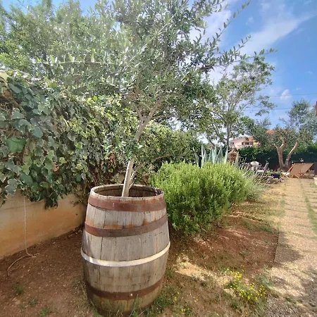 In With Garden Apartment Medulin